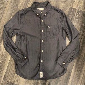 Abercrombie boys 9-10 long sleeve dark gray button up shirt